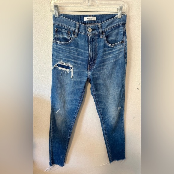 Moussy Vintage
Mid-Rise Straight Leg Jeans distressed $360 
Women’s sz 26 denim - Picture 1 of 8